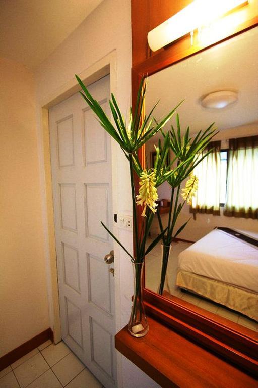 Aparthotel Pk Mansion Phuket Esterno foto